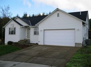 1580 Red Hills Pl, Cottage Grove, OR 97424