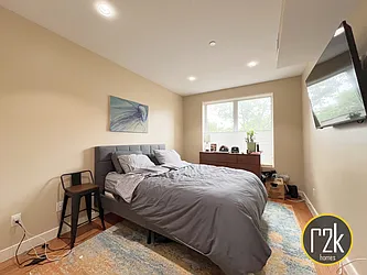 Rented by Realty 2000 Corp