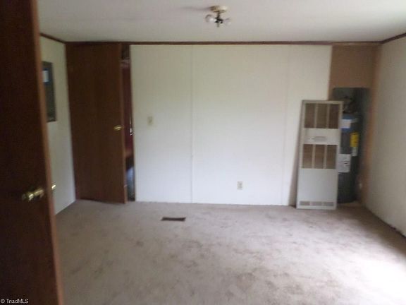 4th image of 134 Arrington Ln