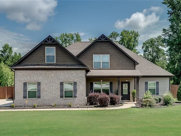515 Trousseau Ln, McDonough, GA 30252