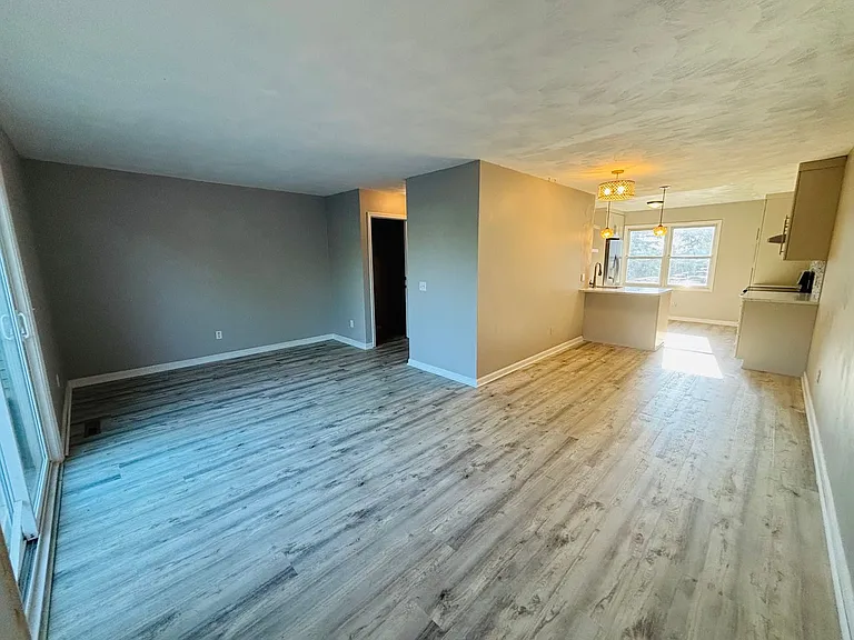 2508 Ridge Rd — Photo 9