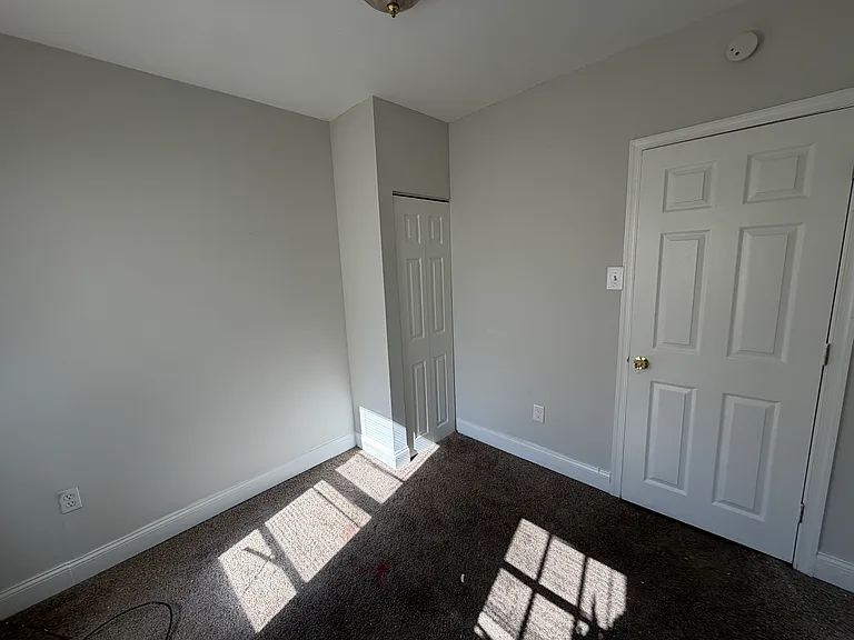 1026 Bennett St — Photo 16