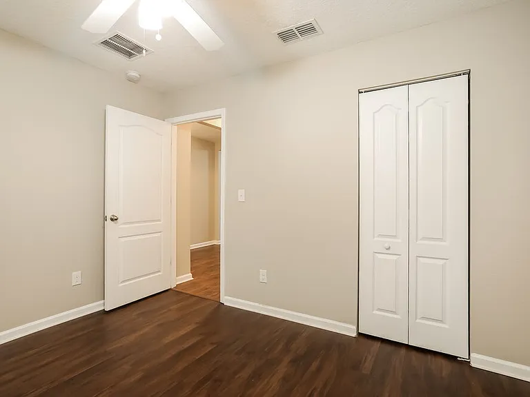 3800 Falcon Crest Dr — Photo 13