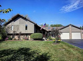 11591 Air Hill Rd, Brookville, OH 45309