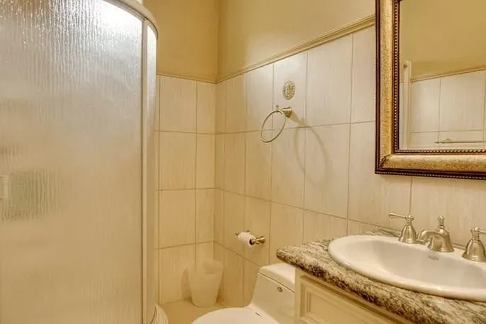 guest bathroom third floor