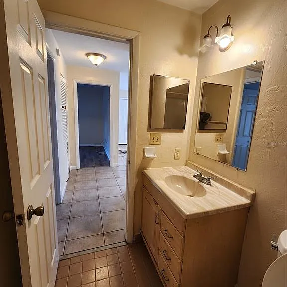2529 NW 62nd Pl — Photo 22