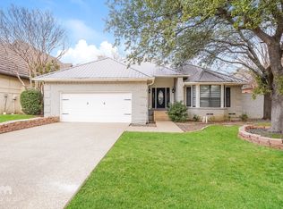 2005 Crockett Ct, Irving, TX 75038