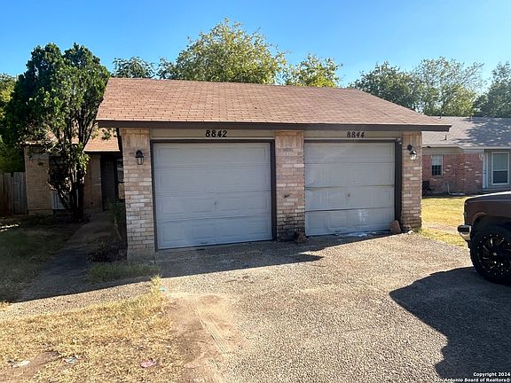 4th image of 8842 MEADOW RANGE ST