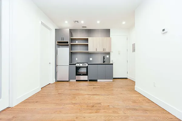 Rented by Nooklyn NYC LLC | media 35