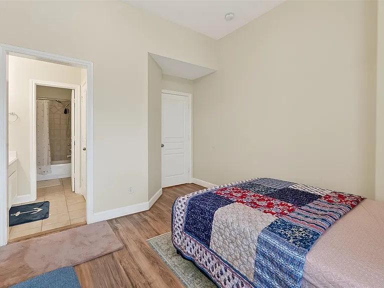 14419 Manorbier Ln — Photo 37