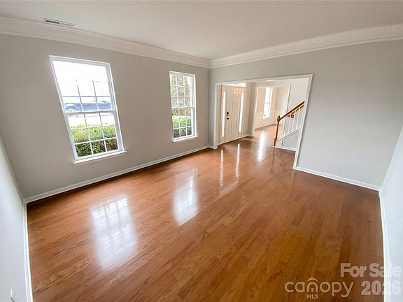 3rd image of 138 Woodside Village Dr