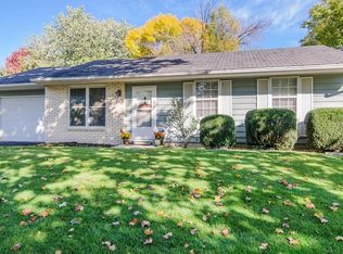 3702 N Pine Dr NE, Cedar Rapids, IA 52402