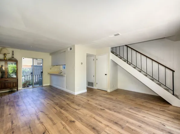 721 Roundtree Ct, Sacramento, CA 95831