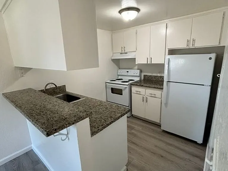 2731-2751 Don Juan Dr — Photo 33