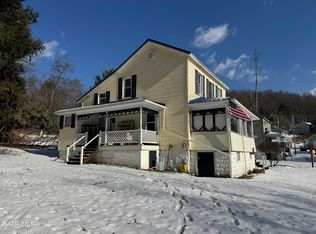 1786 Empire Ave, Northern Cambria, PA 15714