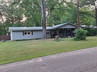 596 Green St, Harrison, MI 48625