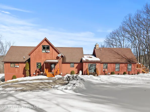 65 Johnny Cake Hill Road, Petersburgh, NY 12138