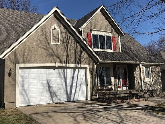 3rd image of 2843 N 102nd St