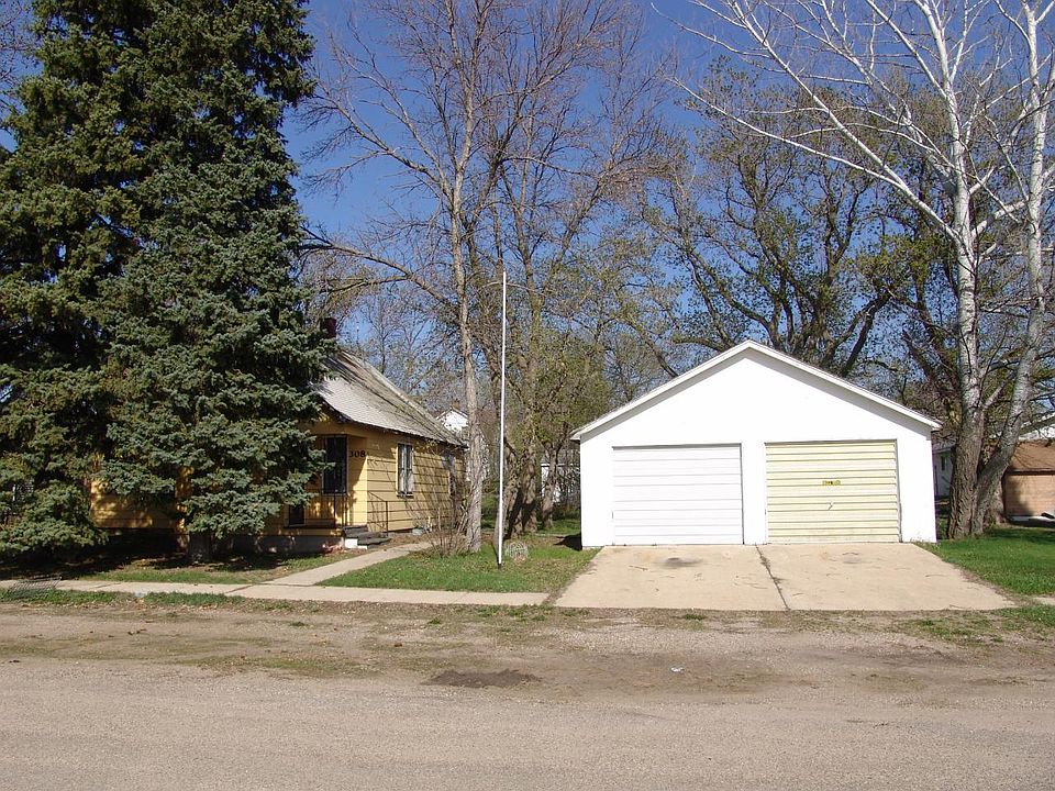 2nd image of 308 1st St