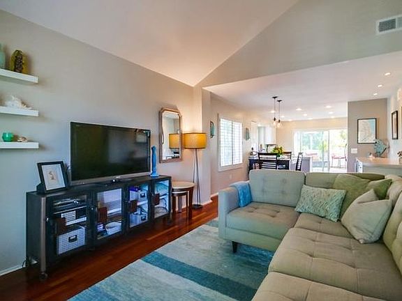 4th image of 6814 Zinnia Ct
