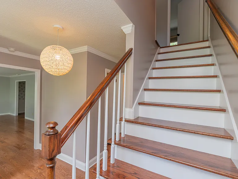 7830 Cove Ridge Dr — Photo 36