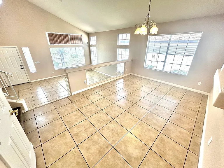 2514 Quail Canyon Ave — Photo 6