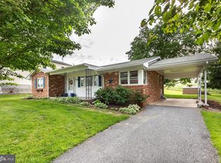 159 Honeysuckle Ln, Union Bridge, MD 21791