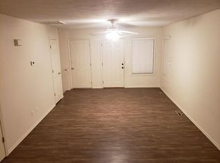 4145 Oakwood Rd, Merriam Woods Village, MO 65740
