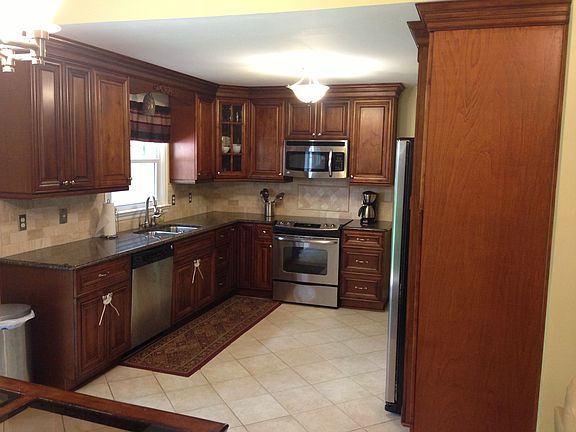 2nd image of 6479 Lark Way