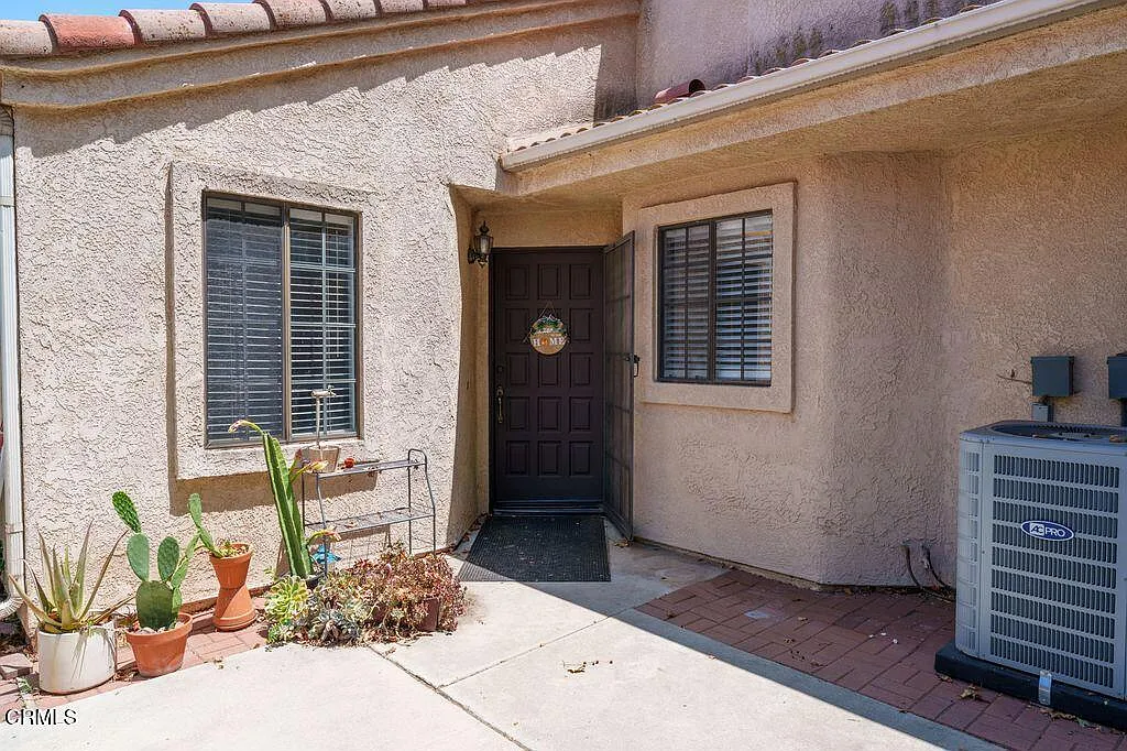 Building Photo - 8541 Creekside Pl
