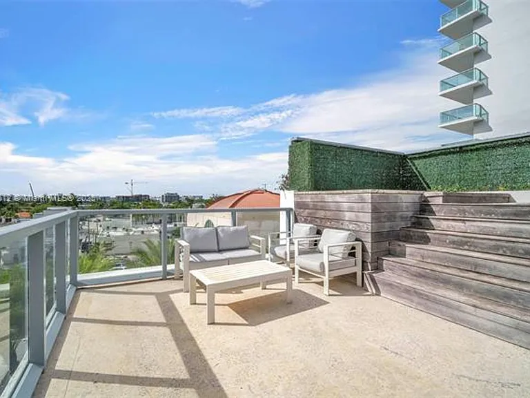 9501 Collins Ave #Townhouse 1 — Photo 44