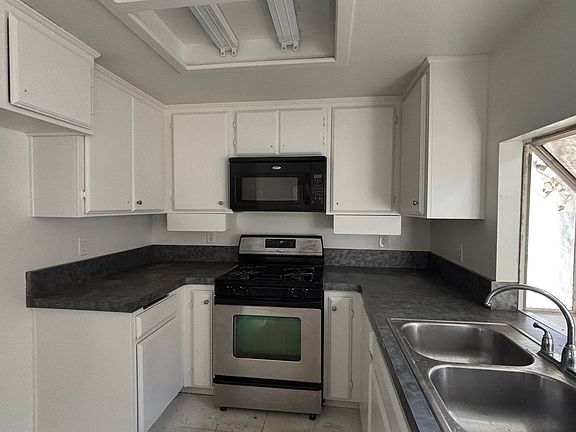 3rd image of 1482 Lancelot Ct