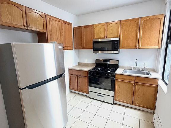 4th image of 4607 Cottage Ave Floor 2