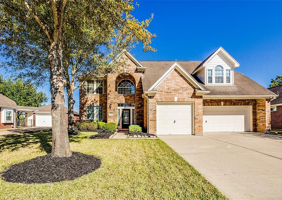 1st image of 2319 Blue Water Bay Dr