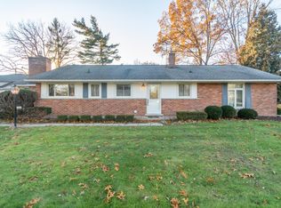 6930 W Dartmoor Rd, West Bloomfield, MI 48322