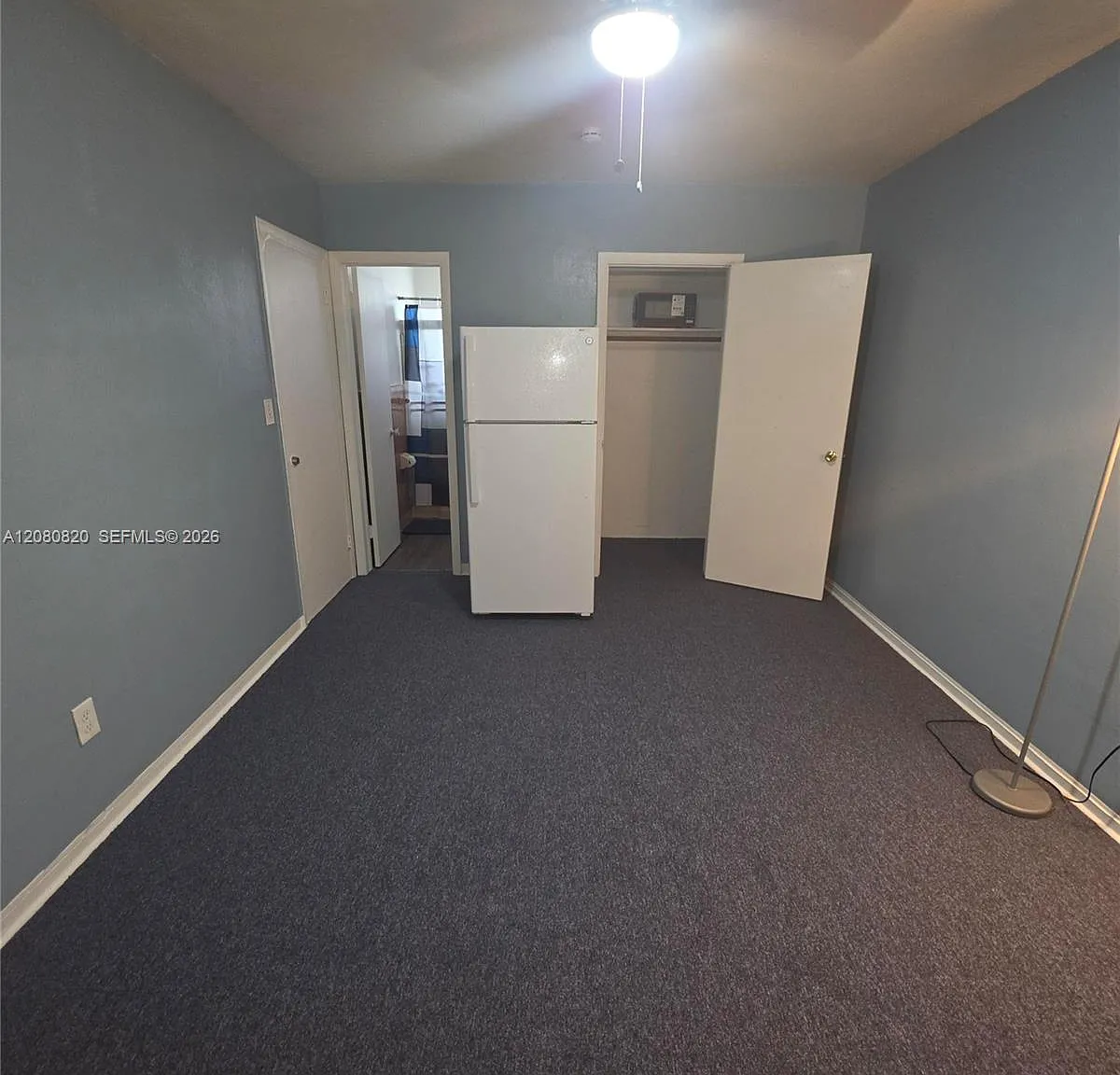 Comml Arlington — Photo 1