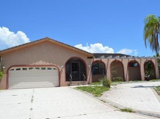 908 Eagle Ln, Apollo Beach, FL 33572
