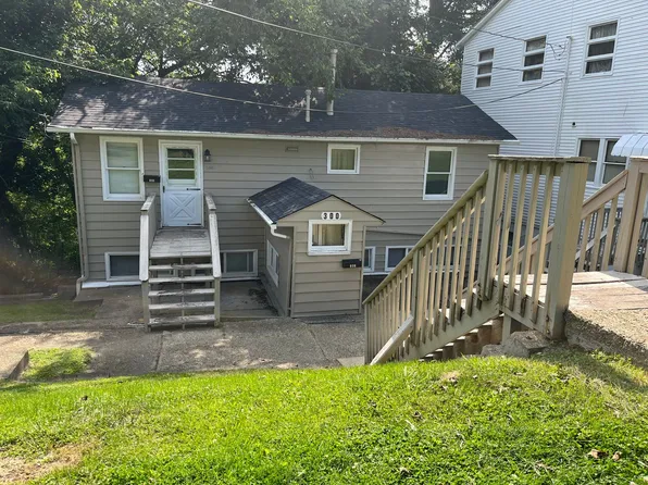300 Vincennes Ave, Oakdale, PA 15071