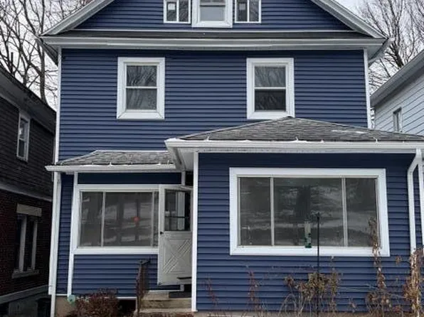 29 Park St, Carbondale, PA 18407