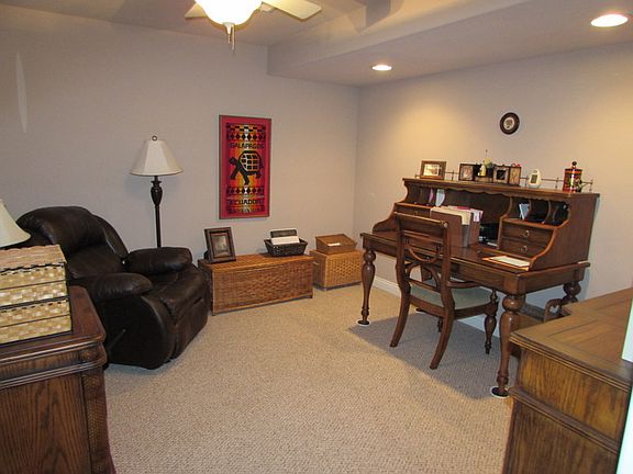 3rd image of 844 Stonelake Dr