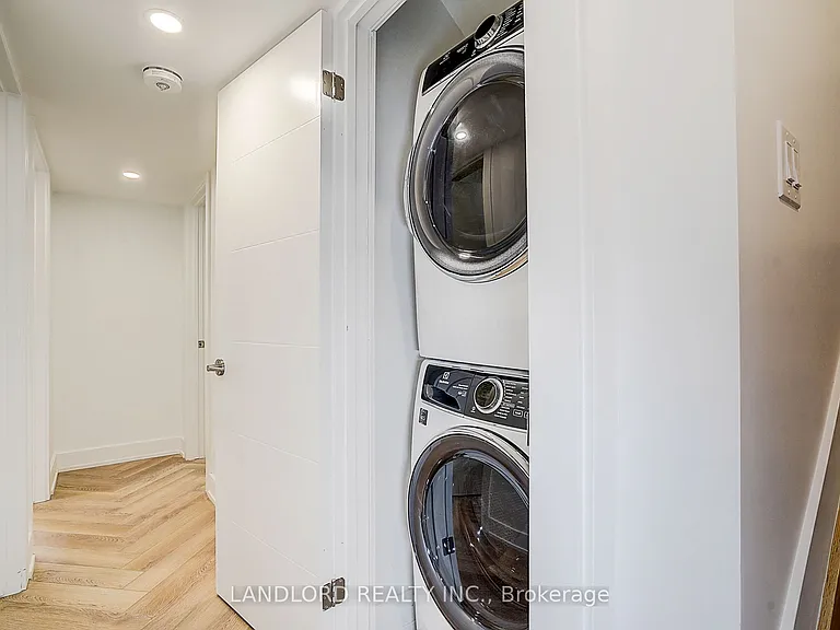 1146 Broadview Ave #4 — Photo 33