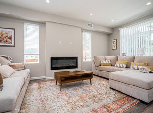 7026 Valmont St #A, Tujunga, CA 91042