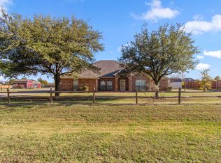 1304 Shawnee Rd, Waxahachie, TX 75165
