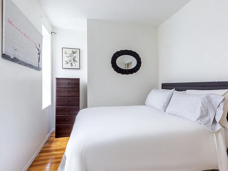202 W 102nd St #3ER — Photo 14