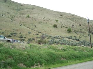 35140 Snake River Rd, Huntington, OR 97907