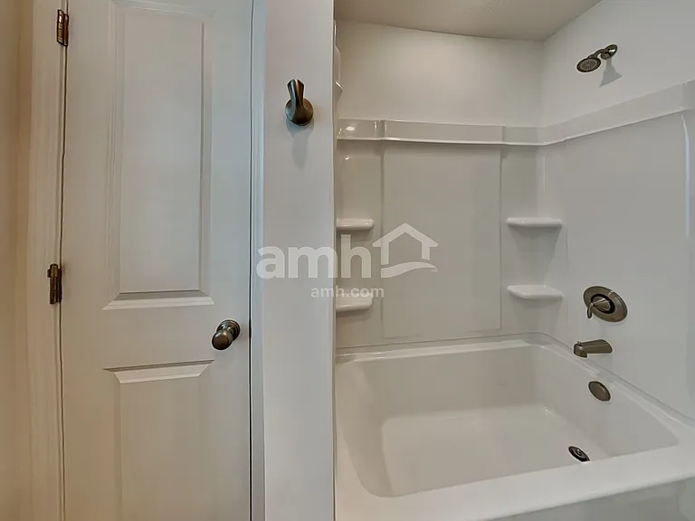1037 Castor Dr — Photo 21