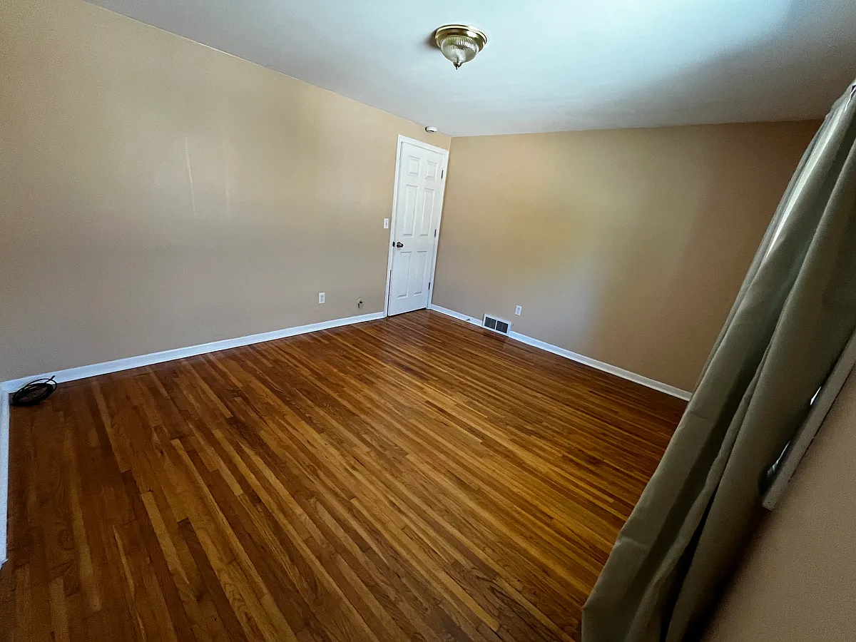 Building Photo - 51 N Seine Dr #1