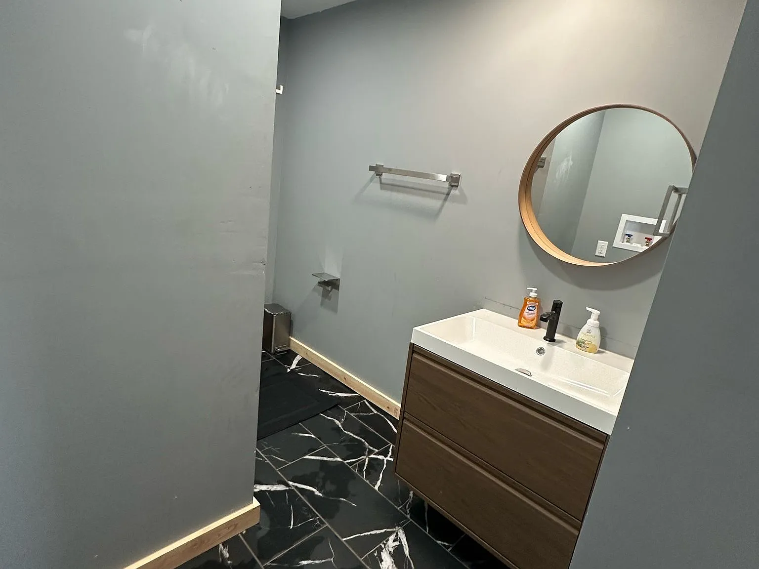 3 bed, 1.5 bath, 1200 sqft, $2,800 — Photo 4