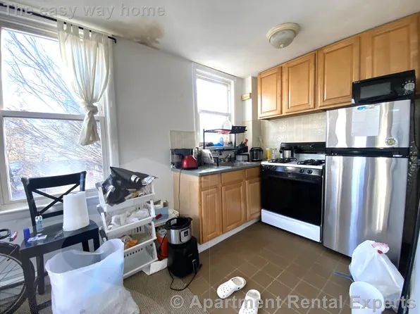 519 Cambridge St #2, Cambridge, MA 02141