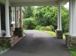 525 Rockhill Rd, Quakertown, PA 18951